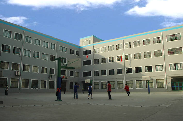 重庆市工业高级技工学校环境图 重庆市工业高级技工学校环境图