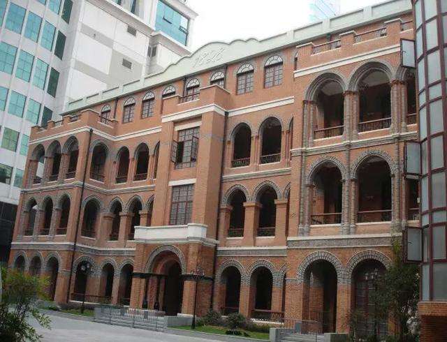 上海市商贸旅游学校 上海市商贸旅游学校
