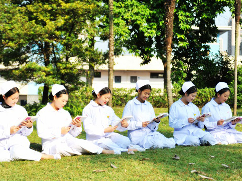 重庆知行卫生学校