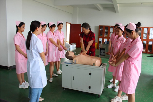2020年江西鹰潭卫校办学条件、师资力量如何 2020年江西鹰潭卫校办学条件、师资力量如何