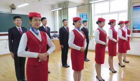 重庆男生读轻轨学校学什么专业好 重庆男生读轻轨学校学什么专业好