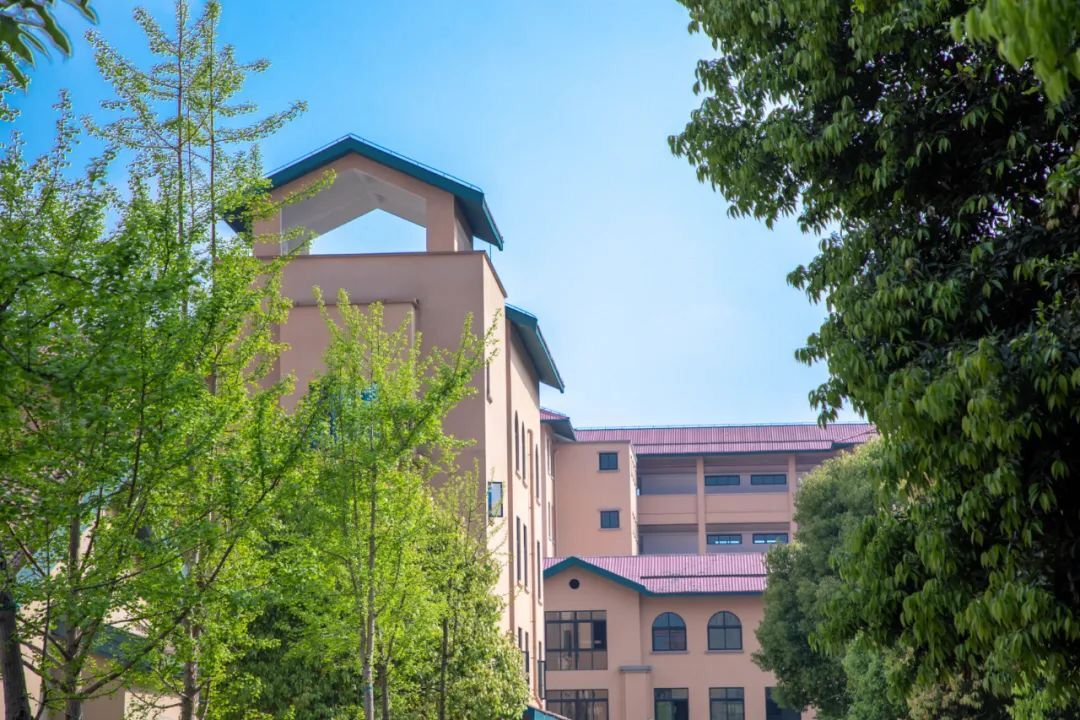 重庆轻工职业学院 重庆轻工职业学院
